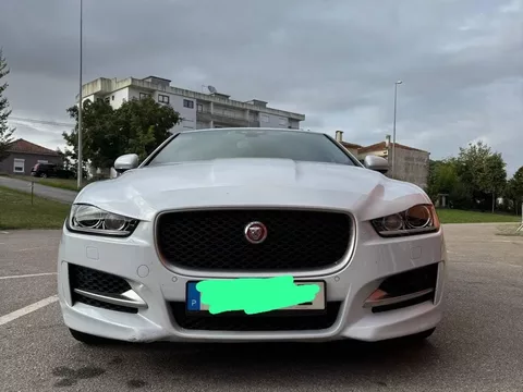 Jaguar XE 20d AWD Aut. R-Sport