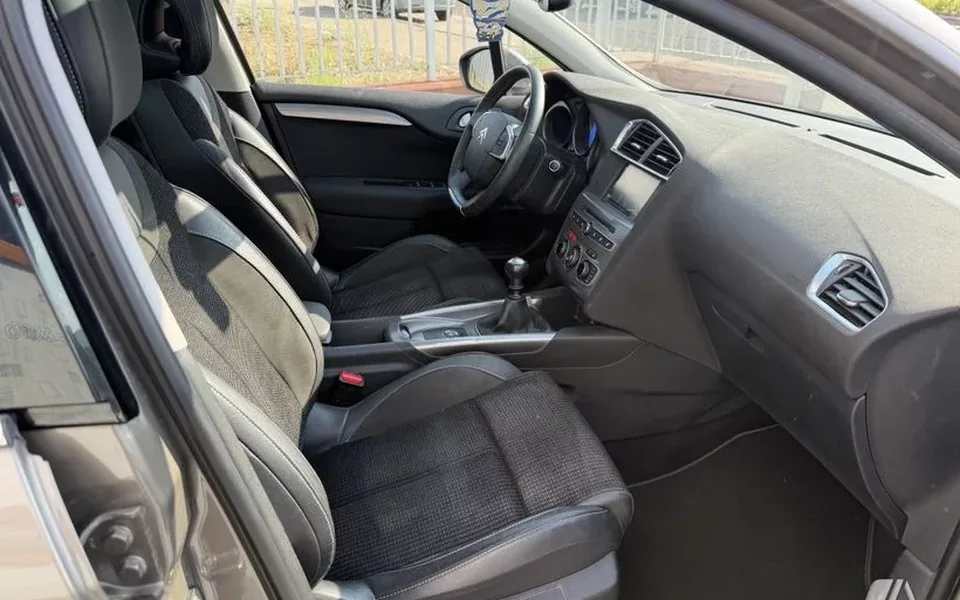 CITROEN C4 C4 1.6BlueHDI S&S Shine 120