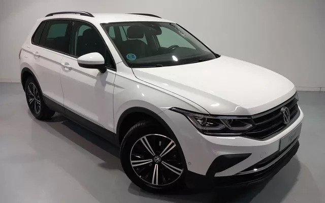 VOLKSWAGEN Tiguan Life 2.0 TDI 150cv Man 6 vel