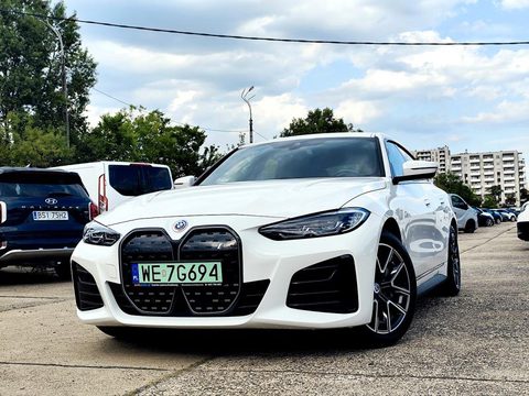 BMW i4 2023