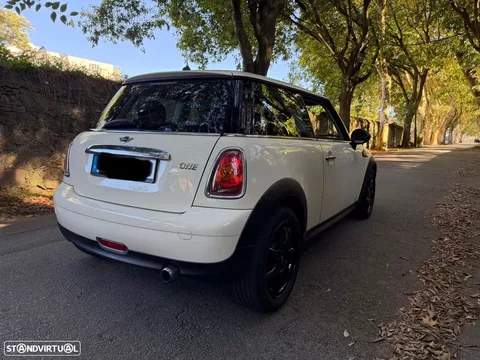 MINI 3 Portas One