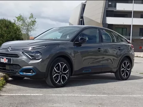 Citroën C4 X