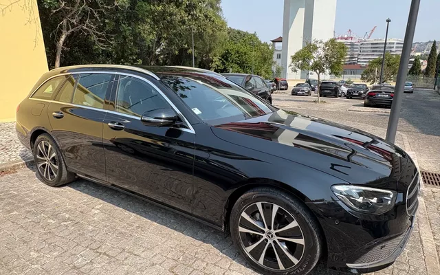Mercedes-Benz E 300 de Avantgarde 4Matic