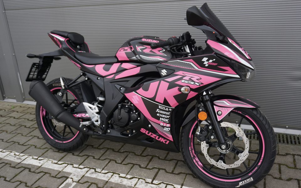 Suzuki GSX-R 125 GSXR PINK