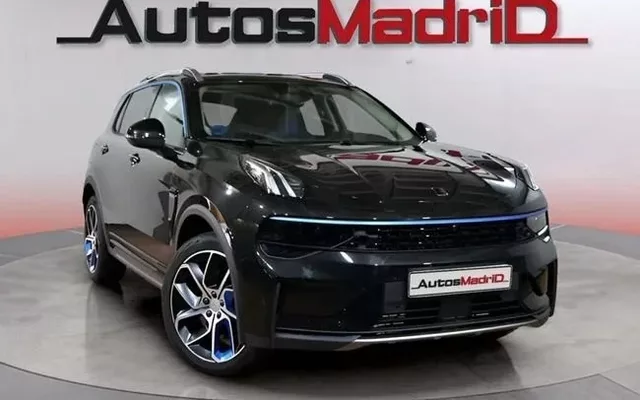 LYNK & CO 01 01 1.5T PHEV