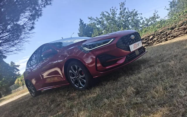 Ford Focus 1.0 EcoBoost MHEV ST-Line