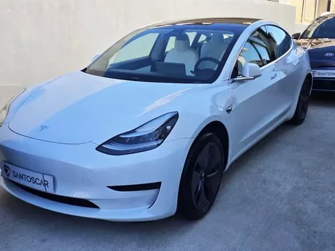 Tesla Model 3 Standard Range Plus RWD