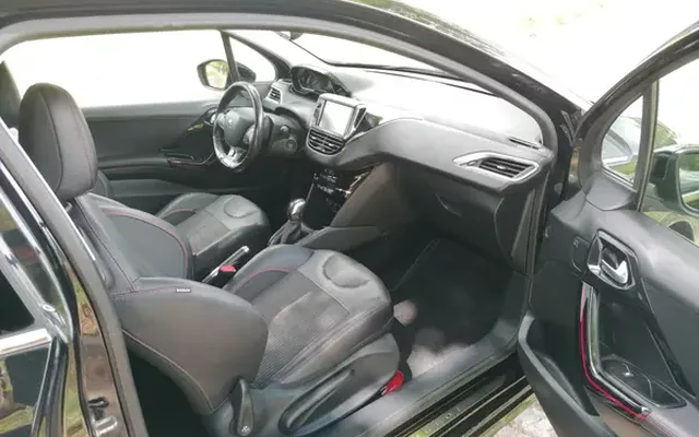 Peugeot 208 2016 GTline