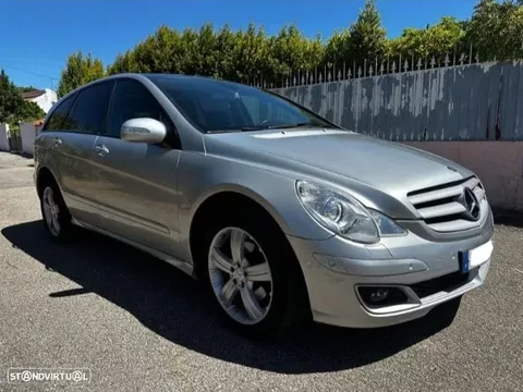 Mercedes-Benz R 320