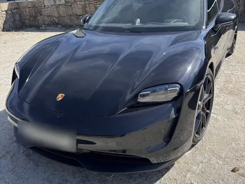 Porsche Taycan Sport Turismo Standard