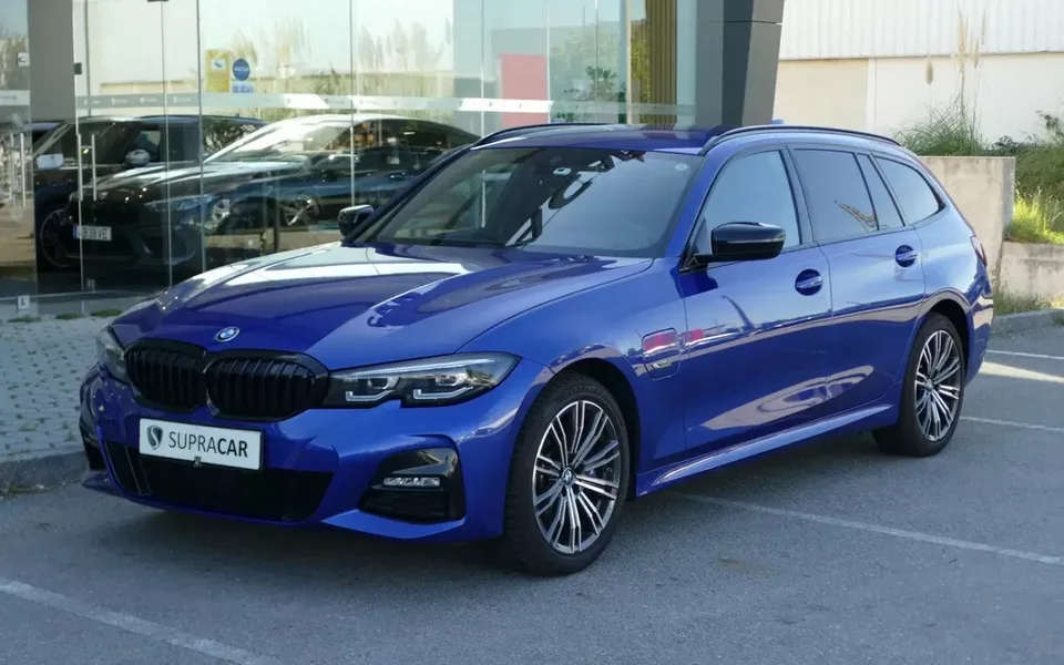 BMW 330 e Pack Desportivo M Auto