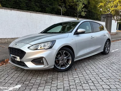 Ford Focus 1.0 EcoBoost MHEV ST-Line
