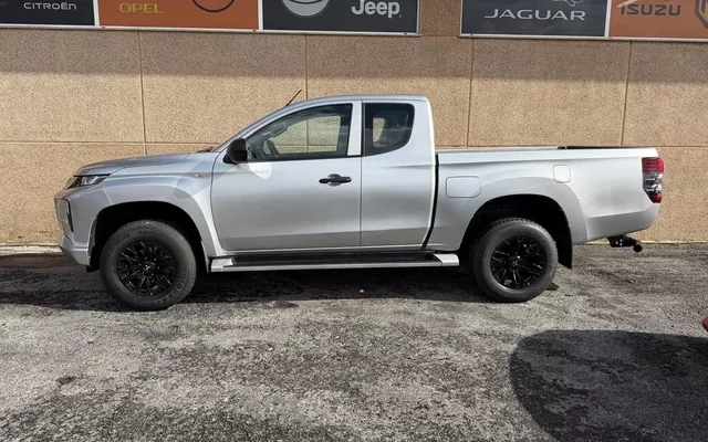 Mitsubishi L200 2.3 DI-D Space Cab Campera 4WD