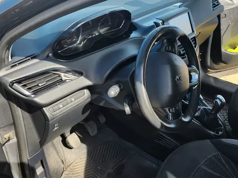 Peugeot 208 1.4 HDi