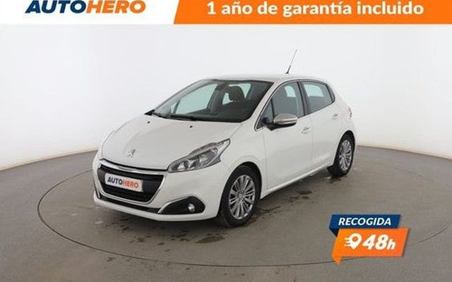 PEUGEOT 208 1.2 PureTech S&S Allure 82