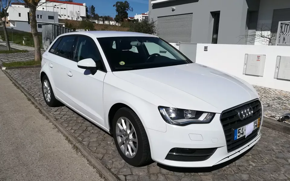 Audi A3 Sportback 1.6 TDI (clean diesel) Ambiente