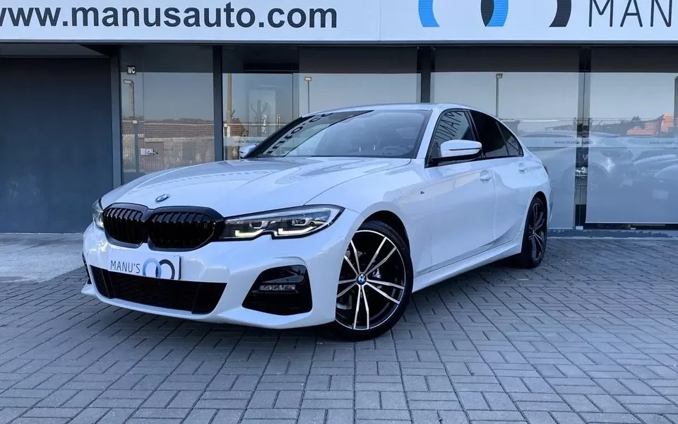 BMW 318 d Pack Desportivo M Auto