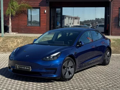 Tesla Model 3 Standard Range Plus RWD