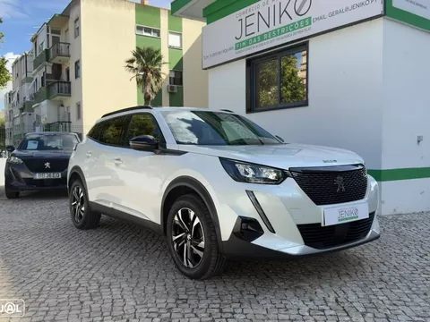Peugeot 2008 1.2 PureTech Allure Pack EAT8