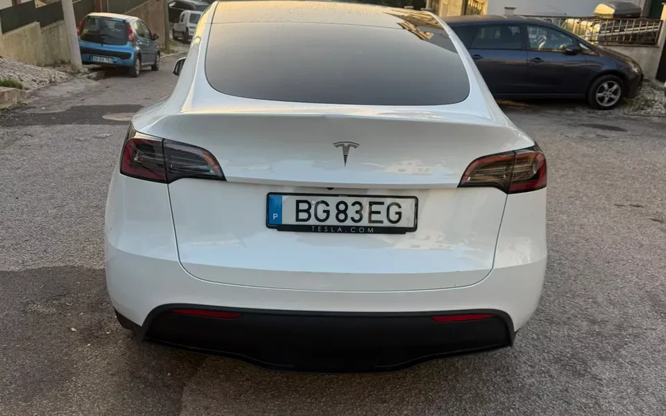Tesla Model Y Tração Traseira