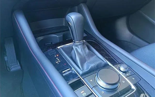 MAZDA Mazda3 Mazda3 2.5 e-Skyactiv-G Homura Aut. 103kW