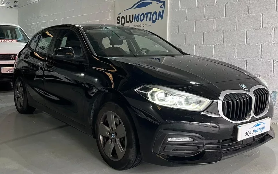 BMW Serie 1 116dA Business Corporate - 20990€ en San fernando