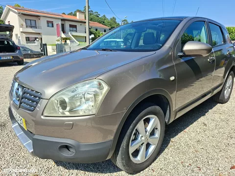 Nissan Qashqai 1.5 dCi Tekna NA+PI Castanho FPD