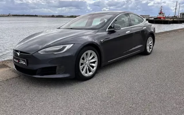 Tesla Model S 2017 Dual Motor AWD