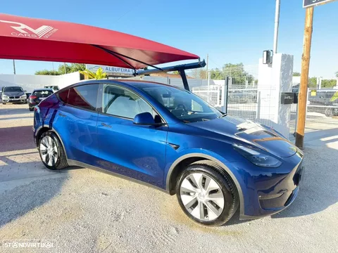 Tesla Model Y Long Range Dual Motor AWD