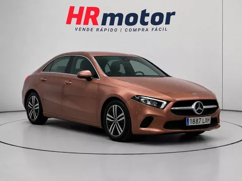 MERCEDES-BENZ Clase A A 180d Sedán 8G-DCT
