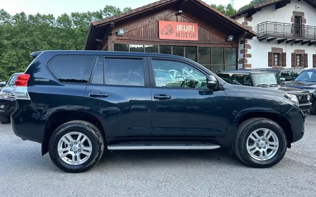 TOYOTA Land Cruiser Land Cruiser D-4D VXL R-Edition