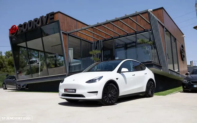 Tesla Model Y Standard