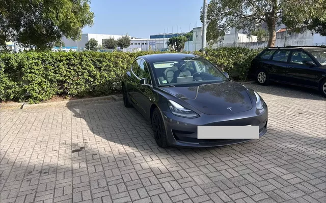 Tesla Model 3 Standard Range Plus RWD