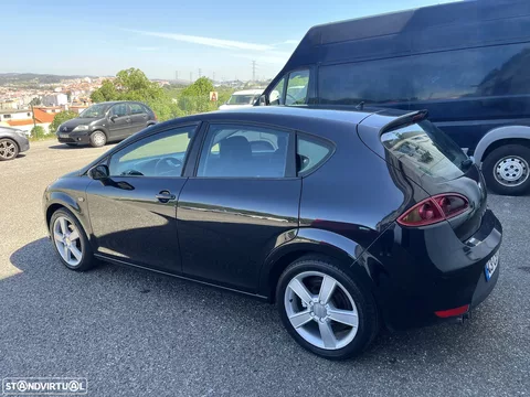 SEAT Leon 2.0 TDI DPF DSG FR