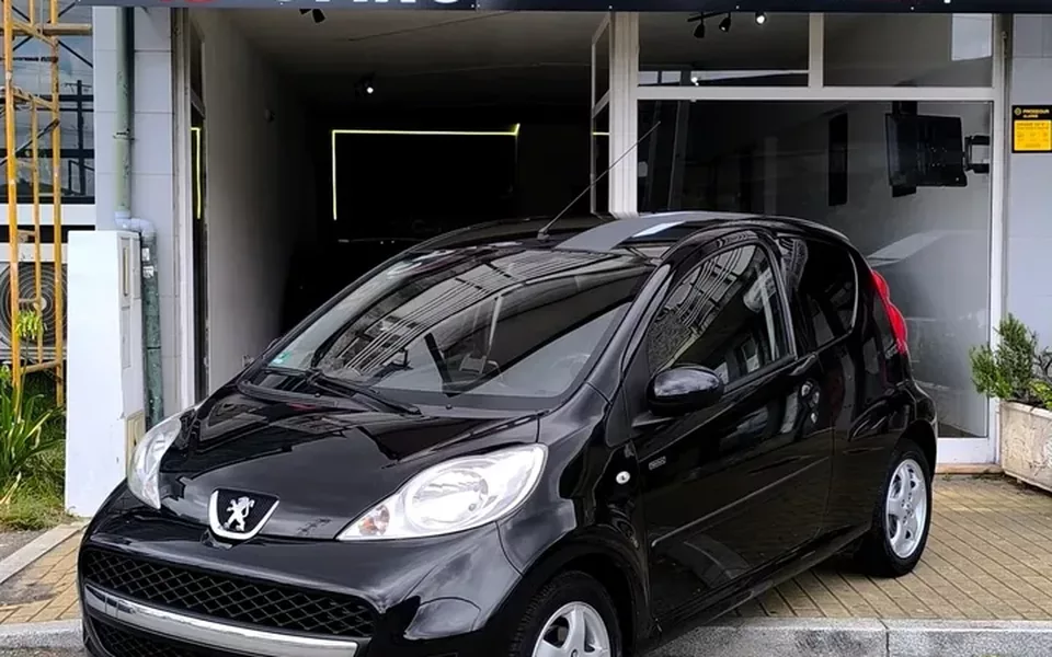 Peugeot 107 1.0 Sportium