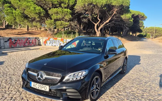 Mercedes-Benz C 300 de AMG Line