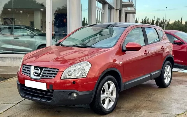 NISSAN Qashqai Q+2 2.0dCi Acenta 4x2