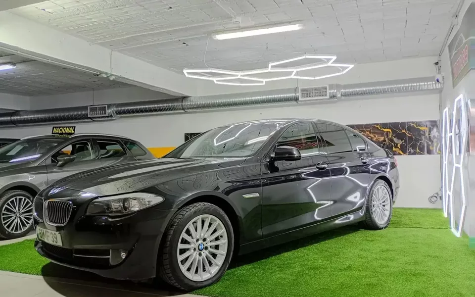 BMW 525