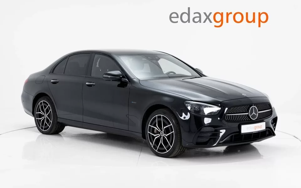 Mercedes-Benz E 300 de 4Matic 9G-TRONIC AMG Line