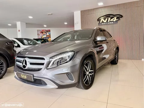 Mercedes-Benz GLA 220 CDI 4Matic 7G-DCT Urban