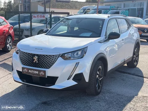 Peugeot e-2008 50 kWh Allure Pack
