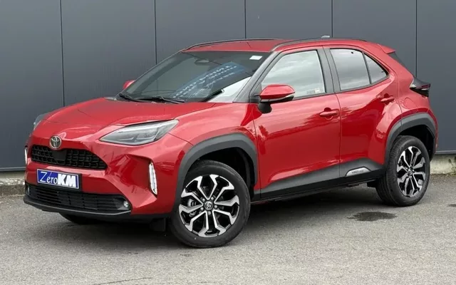 TOYOTA YARIS CROSS