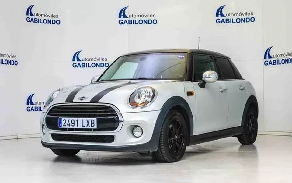 MINI Mini COOPER D 5 PUERTAS