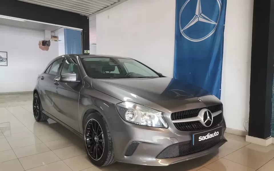 Mercedes-Benz A 180