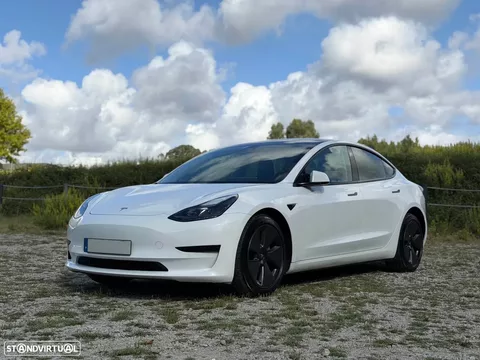 Tesla Model 3 Tração Traseira Premium