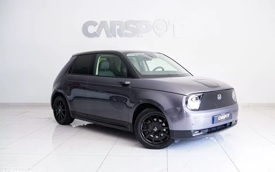 Honda e Advance (17")