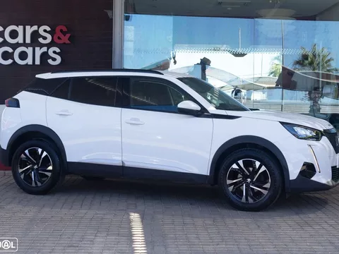 Peugeot 2008 1.5 BlueHDi Allure Pack