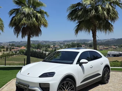 Porsche Macan Electric