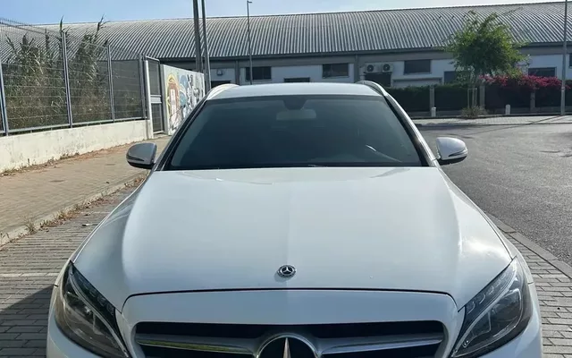 Mercedes-Benz C 200 BlueTEC Avantgarde