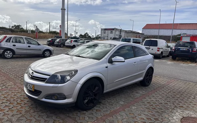 Opel Astra GTC 1.3 CDTI